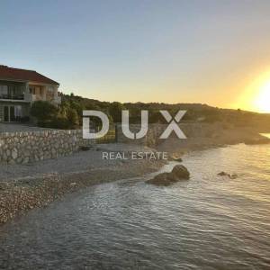 OTOK PAŠMAN, DOBROPOLJANA - Prekrasna dvojna kuća prvi red do mora!