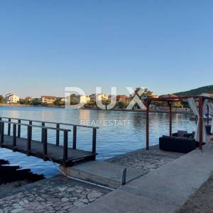 OTOK PAŠMAN, PAŠMAN - Građevinsko zemljište na otoku uz more