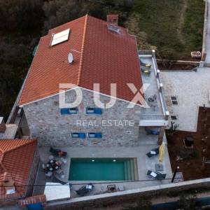 OTOK PAŠMAN, ŽDRELAC - Luksuzna kamena vila s bazenom pokraj mora