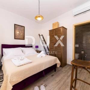 OTOK PAŠMAN, ŽDRELAC - Luksuzna kamena vila s bazenom pokraj mora