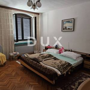 OTOK RAB - Apartmanska kuća pored mora!