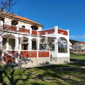 OTOK RAB - Apartmanska kuća pored mora!