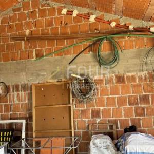 Otok Rab, Banjol, 112.25m2, 2 stana, okućnica