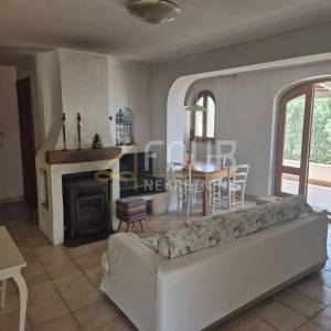 Otok Rab, Banjol, 112.25m2, 2 stana, okućnica