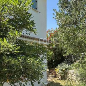 Otok Rab, Banjol, 112.25m2, 2 stana, okućnica