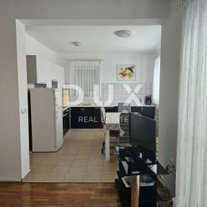 OTOK RAB, BANJOL - Apartmanska kuća, bazen, parking, pogled na more