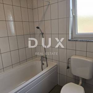 OTOK RAB, BANJOL - Apartmanska kuća, bazen, parking, pogled na more