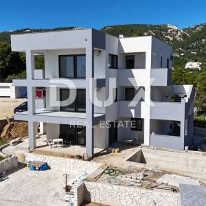 OTOK RAB, BANJOL - Luksuzni PENTHOUSE s 360° pogledom