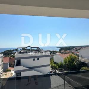 OTOK RAB, BANJOL - Luksuzni PENTHOUSE s 360° pogledom