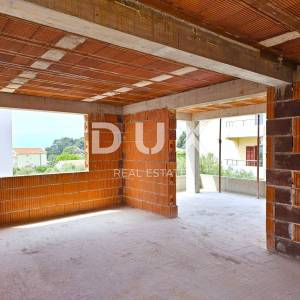 OTOK RAB, BANJOL - NOVOGRADNJA - Stan 2S+DB 150m od mora