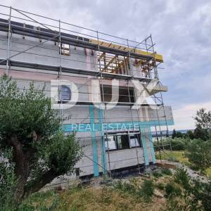 OTOK RAB, BANJOL - Stan s privatnim bazenom u zelenom okruženju