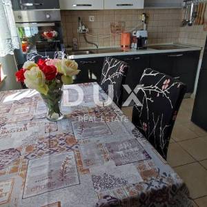 OTOK RAB, BARBAT - Kuća s 5 apartmana okružena prirodom