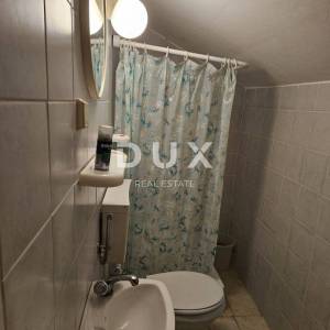 OTOK RAB, BARBAT - Kuća s apartmanima blizu plaža