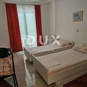 OTOK RAB, BARBAT - Kuća s apartmanima blizu plaža