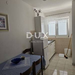 OTOK RAB, BARBAT - Kuća s apartmanima blizu plaža