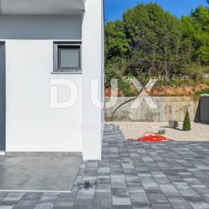 OTOK RAB, BARBAT - Luksuzna vila modernog dizajna - Vaša nekretnina 300m od mora!