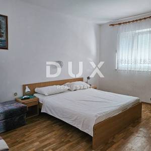 OTOK RAB, BARBAT - Samostojeća kuća s apartmanima i garažom, SAMO 130 m od mora!