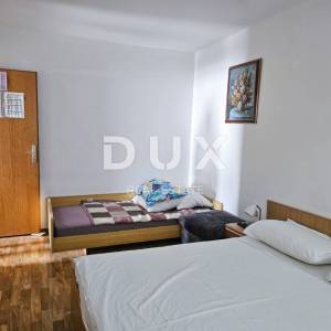 OTOK RAB, BARBAT - Samostojeća kuća s apartmanima i garažom, SAMO 130 m od mora!