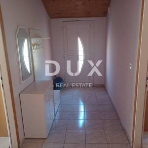 OTOK RAB, BARBAT - Samostojeća apartmanska kuća na odličnoj lokaciji