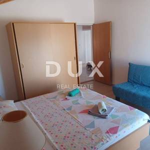 OTOK RAB, BARBAT - Samostojeća apartmanska kuća na odličnoj lokaciji