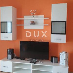 OTOK RAB, BARBAT - Samostojeća apartmanska kuća na odličnoj lokaciji