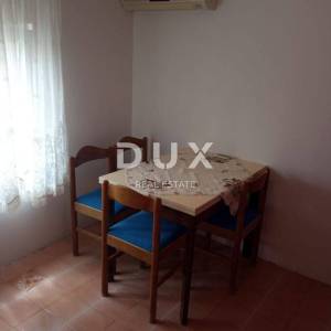 OTOK RAB, BARBAT - Samostojeća apartmanska kuća na odličnoj lokaciji