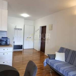 Otok Rab, Kampor, 42.50m2, 1skl, lođa