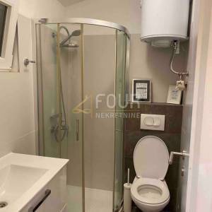 Otok Rab, kuća u nizu, 110m2, 2 stana