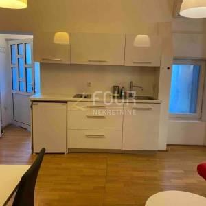 Otok Rab, kuća u nizu, 110m2, 2 stana