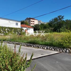 OTOK RAB, LOPAR - Građevinsko zemljište za obiteljsku kuću, blizina Rajske plaže!!