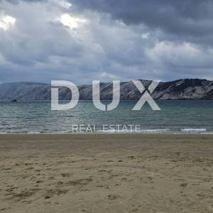 OTOK RAB, LOPAR - Kuća sa 6 apartmana pored Rajske plaže