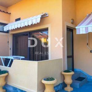 OTOK RAB, LOPAR - Kuća sa 6 apartmana pored Rajske plaže