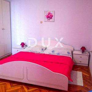 OTOK RAB, LOPAR - Kuća sa 6 apartmana pored Rajske plaže