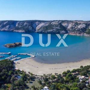 OTOK RAB, LOPAR - Kuća sa 6 apartmana pored Rajske plaže