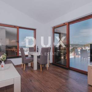 OTOK RAB, PALIT - Moderne vile s apartmanima nedaleko centra