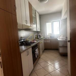 Otok Rab, Supetarska Draga, kuća s 5 apartmana, 1. red do mora