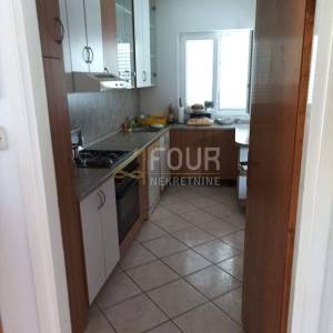 Otok Rab, Supetarska Draga, kuća s 5 apartmana, 1. red do mora