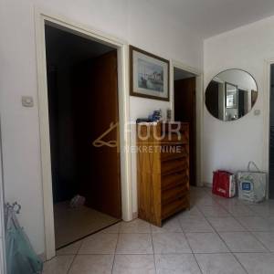 Otok Rab, Supetarska Draga, kuća s 5 apartmana, 1. red do mora