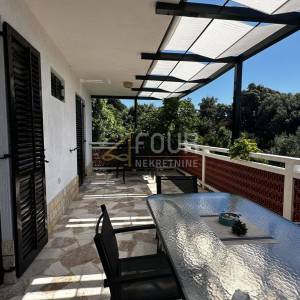 Otok Rab, Supetarska Draga - Gonar, kuća s apartmanima i 2 bazena, panoramski pogled