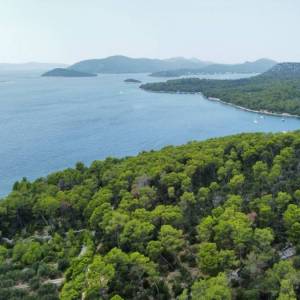 OTOK UGLJAN, KUKLJICA - Građevinsko zemljište s građevinskom dozvolom za gradnju vile