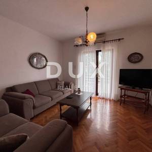 OTOK UGLJAN, UGLJAN - Katnica s dva apartmana 150 m od mora