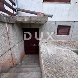 OTOK UGLJAN, UGLJAN - Katnica s dva apartmana 150 m od mora
