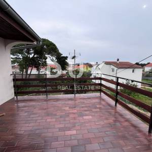 OTOK UGLJAN, UGLJAN - Katnica s dva apartmana 150 m od mora