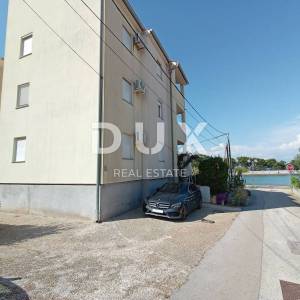 OTOK UGLJAN, UGLJAN - Penthouse 1. red od mora