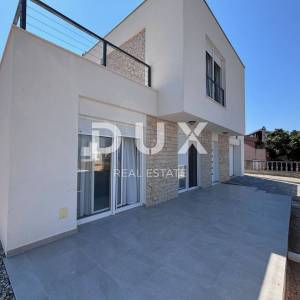 OTOK VIR -  Moderna vila sa bazenom 100m od mora