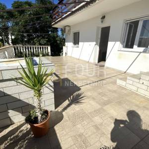Otok Vir, samostojeća kuća na velikom zemljištu površine 2.732m2