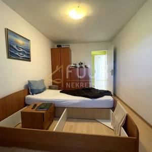 Otok Vir, samostojeća kuća na velikom zemljištu površine 2.732m2