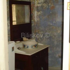 Otok Vis, grad Vis, kamena kuća 66m2, prodaja