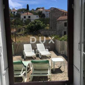 OTOK VRGADA - lijepa samostojeća kuća blizu mora