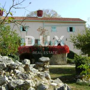 Otork Krk, okolica Dobrinja - Renovirana kamena kuća